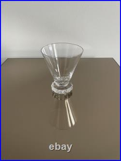 10 verres à vin blanc modèle Diamant en cristal de Saint-Louis signés 10 verres à vin blanc modèle Diamant en cristal de Saint-Louis signés