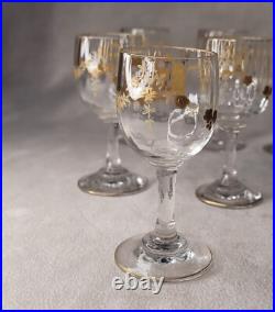 11 verres a liqueur XIX guirlandes dores saint louis caves