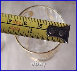 11 verres a liqueur XIX guirlandes dores saint louis caves
