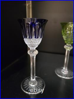 12 verres à liqueur Saint-Louis modèle Tommy en cristal de couleur