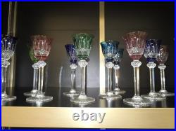 12 verres à liqueur Saint-Louis modèle Tommy en cristal de couleur