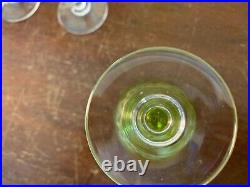 12 verres à liqueur en cristal de Saint Louis (prix du lot de 12)