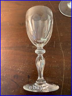 12 verres à vin blanc modèle Alexandre cristal de Saint Louis (prix à la pièce)