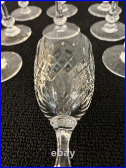 12 verres à vin rouge modèle Messine en cristal de Saint Louis (prix à la pièce)