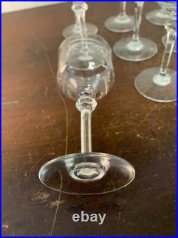 16 verres vin modèle Anvers taille N°11137 cristal Saint Louis (prix à la pièce) 16 verres vin modèle Anvers taille N°11137 cristal Saint Louis (prix à la pièce)