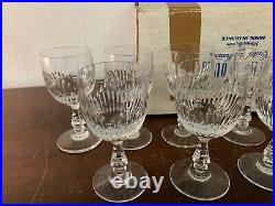 17 verres à vin rouge modèle Liane en cristal de Saint Louis (prix à la pièce) 17 verres à vin rouge modèle Liane en cristal de Saint Louis (prix à la pièce)