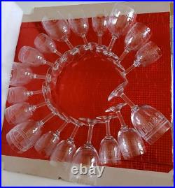 18 Verres cristal Saint Louis. ALGER