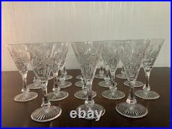 18 verres à vin blanc modèle taillé épi cristal de Saint Louis (prix à la pièce)