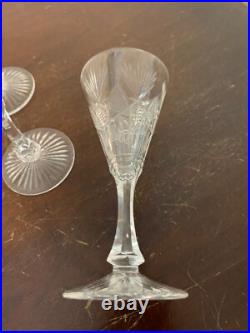 18 verres à vin blanc modèle taillé épi cristal de Saint Louis (prix à la pièce)