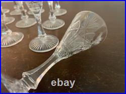 18 verres à vin blanc modèle taillé épi cristal de Saint Louis (prix à la pièce)