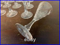 18 verres à vin blanc modèle taillé épi cristal de Saint Louis (prix à la pièce)