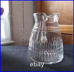 1 Broc a eau en cristal de saint louis modèle cévennes taille 452 Signé H 16 Cm