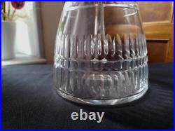 1 Broc a eau en cristal de saint louis modèle cévennes taille 452 Signé H 16 Cm