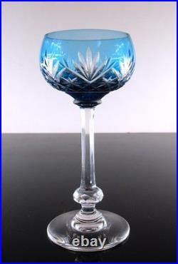 1 Verre A Vin Cristal Couleur Bleu Ciel Taille Modele Massenet St Louis Signe