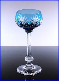 1 Verre A Vin Cristal Couleur Bleu Ciel Taille Modele Massenet St Louis Signe