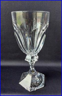 1 grand verre a eau en cristal de St Louis modèle Chambord hauteur 18cm