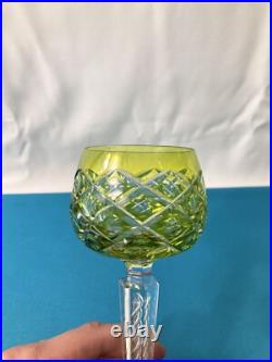 1 verre à vin roemer en cristal doublé vert clair signé SAINT LOUIS 19,5 cm