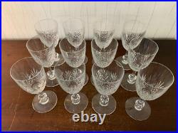30 verres à vin rouge modèle Massenet cristal de Saint Louis (prix à la pièce) 30 verres à vin rouge modèle Massenet cristal de Saint Louis (prix à la pièce)