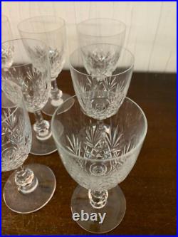 30 verres à vin rouge modèle Massenet cristal de Saint Louis (prix à la pièce) 30 verres à vin rouge modèle Massenet cristal de Saint Louis (prix à la pièce)