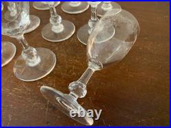41 verres à vin rouge modèle Cléo en cristal de Saint Louis (prix à la pièce)