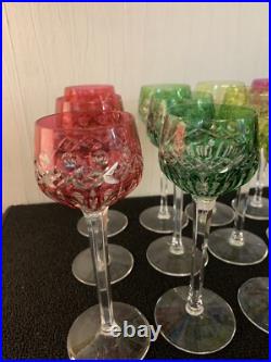 4 verres à vin modèle de Saint Louis (prix à la pièce)