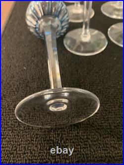 4 verres à vin modèle de Saint Louis (prix à la pièce)