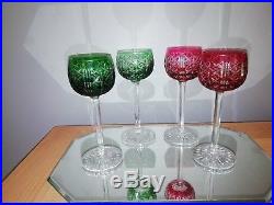 4 verres sur pieds de couleur vert et rouge en cristal Roemer signé St Louis