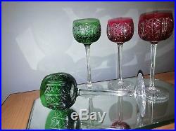 4 verres sur pieds de couleur vert et rouge en cristal Roemer signé St Louis