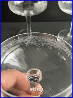5 Coupe À Champagne En Cristal Gravé Baccarat Saint Louis 5 Coupe À Champagne En Cristal Gravé Baccarat Saint Louis