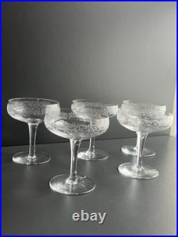 5 Coupe À Champagne En Cristal Gravé Baccarat Saint Louis 5 Coupe À Champagne En Cristal Gravé Baccarat Saint Louis