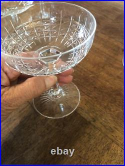 5 ÉLÉGANTES COUPES A CHAMPAGNE EN CRISTAL DE SAINT LOUIS, modèle ROLAND