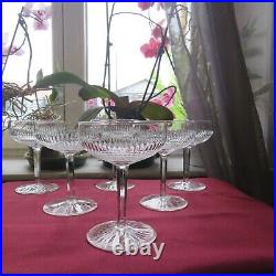 6 Coupes a Champagne en cristal de saint louis modèle coli taille 422 signé