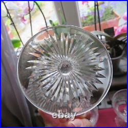 6 Coupes a Champagne en cristal de saint louis modèle coli taille 422 signé