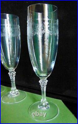 6 Flutes A Champagne Cristal Grave Saint Louis Ou Baccarat
