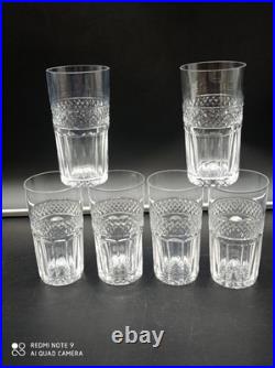 6 Verres Gobelets en Cristal de SAINT-LOUIS modèle TRIANON, H 11 cm, signé 6 Verres Gobelets en Cristal de SAINT-LOUIS modèle TRIANON, H 11 cm, signé