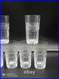 6 Verres Gobelets en Cristal de SAINT-LOUIS modèle TRIANON, H 11 cm, signé 6 Verres Gobelets en Cristal de SAINT-LOUIS modèle TRIANON, H 11 cm, signé