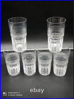 6 Verres Gobelets en Cristal de SAINT-LOUIS modèle TRIANON, H 11 cm, signé 6 Verres Gobelets en Cristal de SAINT-LOUIS modèle TRIANON, H 11 cm, signé