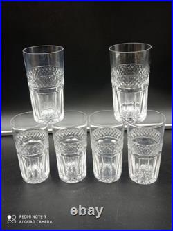 6 Verres Gobelets en Cristal de SAINT-LOUIS modèle TRIANON, H 11 cm, signé 6 Verres Gobelets en Cristal de SAINT-LOUIS modèle TRIANON, H 11 cm, signé