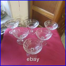 6 coupes à champagne en cristal de saint louis modèle à définir 6 coupes à champagne en cristal de saint louis modèle à définir
