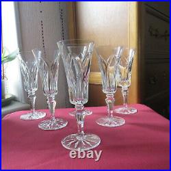 6 flûtes à champagne en cristal de saint louis modèle Camargue signé H 18,5 cm