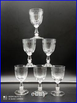 6 verres à Vin en Cristal de Baccarat / Saint Louis modèle gravé, H 13,2 cm