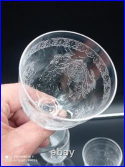 6 verres à Vin en Cristal de Baccarat / Saint Louis modèle gravé, H 13,2 cm