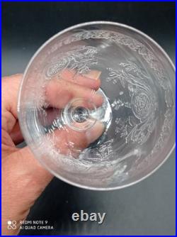 6 verres à Vin en Cristal de Baccarat / Saint Louis modèle gravé, H 13,2 cm