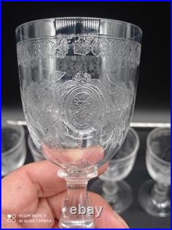 6 verres à Vin en Cristal de Baccarat / Saint Louis modèle gravé, H 13,2 cm