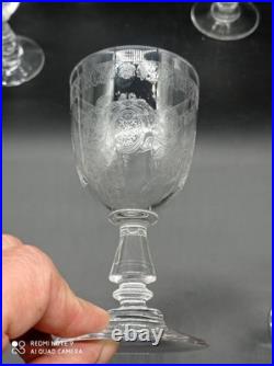 6 verres à Vin en Cristal de Baccarat / Saint Louis modèle gravé, H 13,2 cm