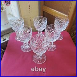 6 verres a vin blanc en cristal de saint louis modèle versailles H 10,7 cm 6 verres a vin blanc en cristal de saint louis modèle versailles H 10,7 cm