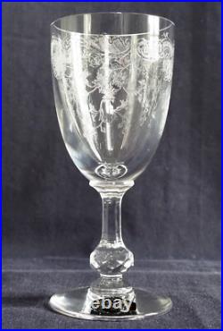 6 verres à vin cristal de St Louis modèle Cléo 13,1cm signés 6 verres à vin cristal de St Louis modèle Cléo 13,1cm signés