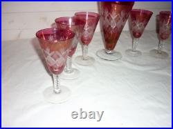 6 verres et carafe liqueur en cristal taillé colorés (st Louis, bohème.)
