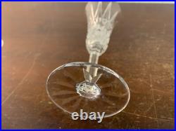 7 flûtes à champagne modèle Tarn en cristal de Saint Louis (prix à la pièce) 7 flûtes à champagne modèle Tarn en cristal de Saint Louis (prix à la pièce)
