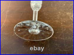 7 flûtes à champagne modèle Tarn en cristal de Saint Louis (prix à la pièce) 7 flûtes à champagne modèle Tarn en cristal de Saint Louis (prix à la pièce)